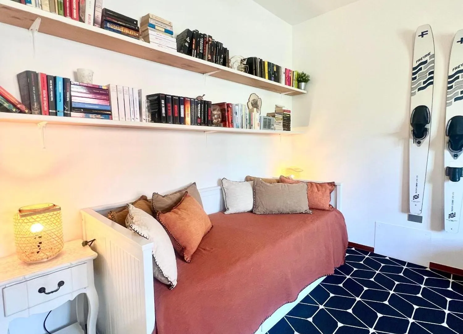 Welcome Traveller Laurence Garden Apartments