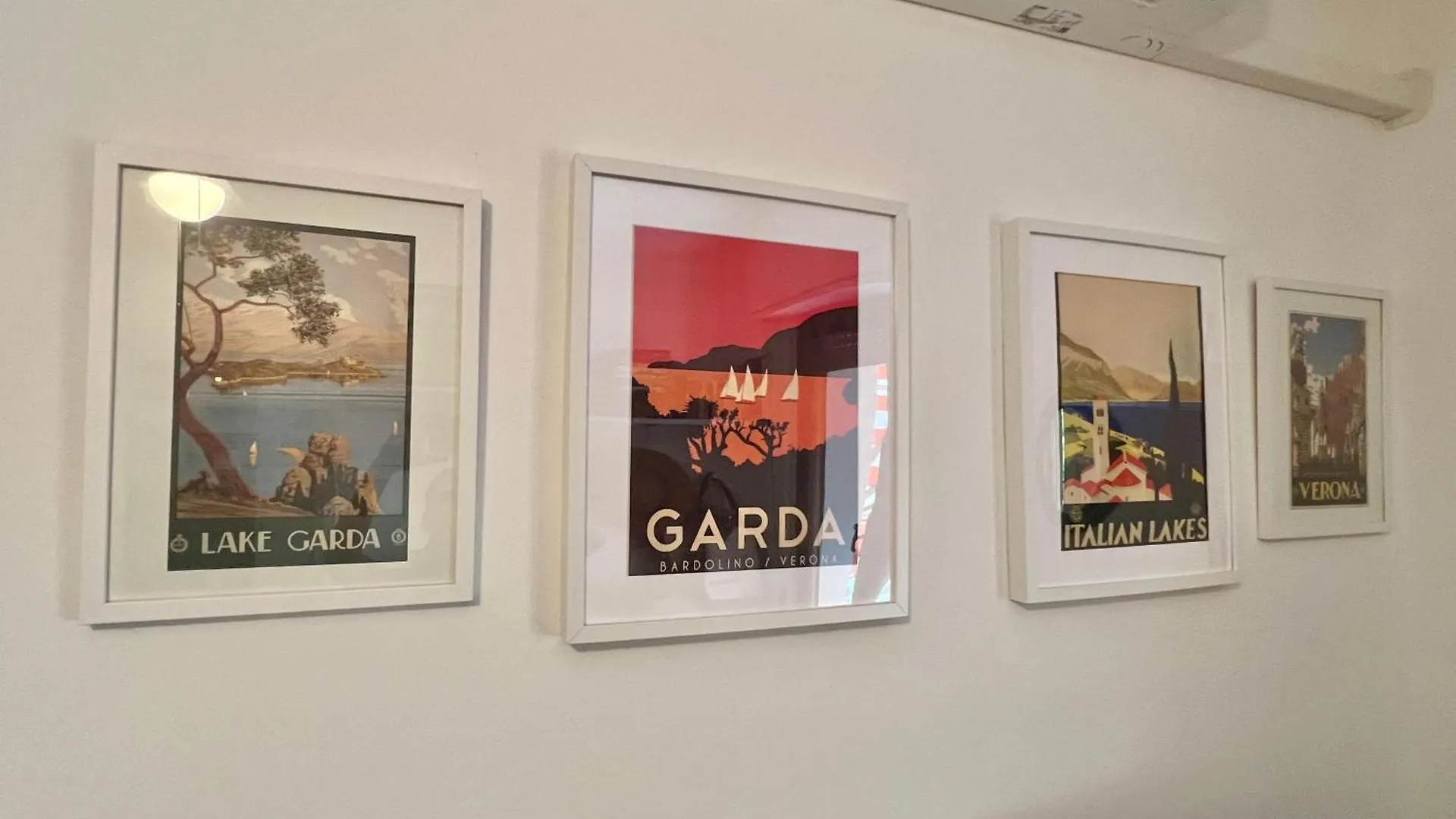 Welcome Traveller Laurence Garden Apartments